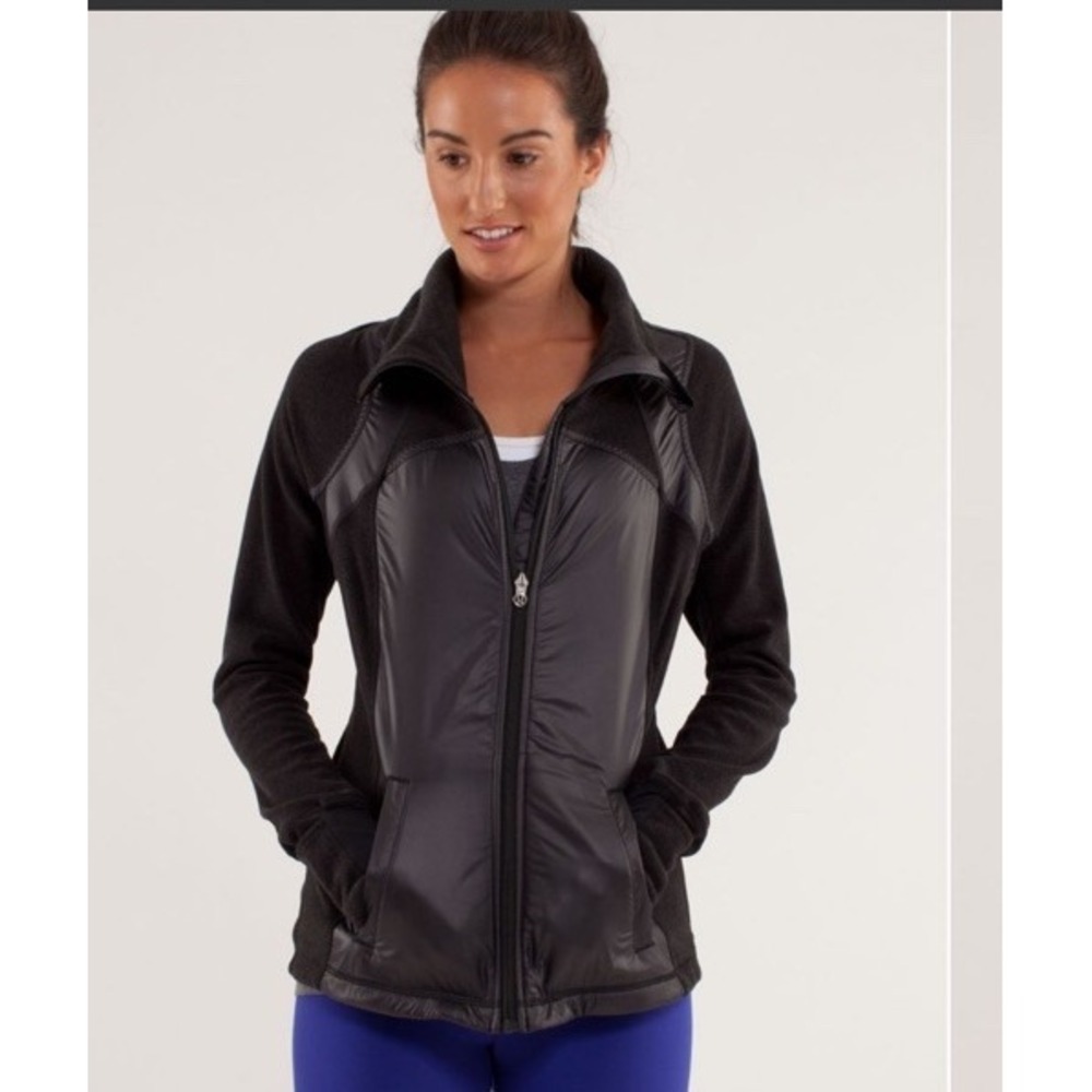 Lululemon Run Gust Buster Jacket Women's Size 6 Black Full Zip Thumbholes EUC - Picture 6 of 9